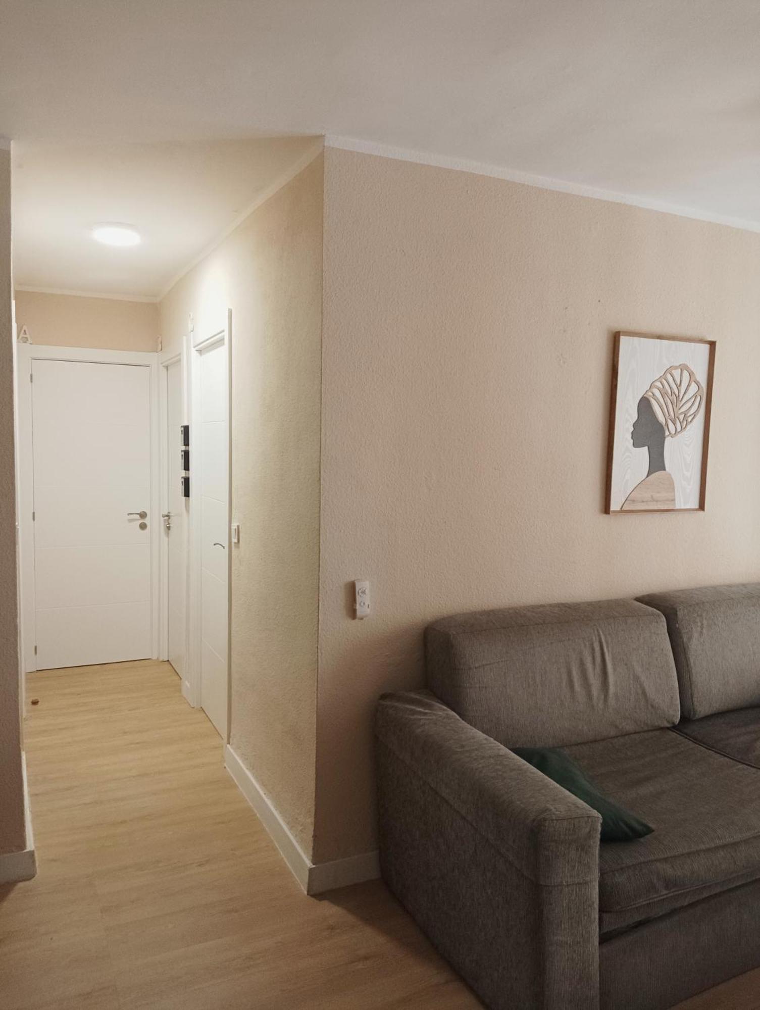 Habitaciones En Apartamento Compartido Delicias Room Cerca Del Mar, Aeropuerto, Ave Y Metro Málaga Eksteriør bilde