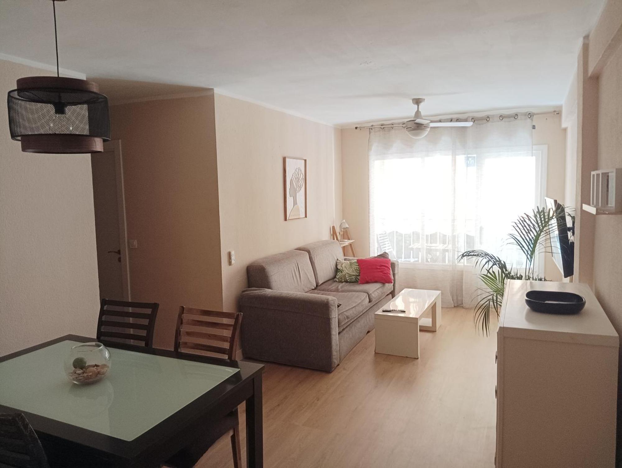 Habitaciones En Apartamento Compartido Delicias Room Cerca Del Mar, Aeropuerto, Ave Y Metro Málaga Eksteriør bilde